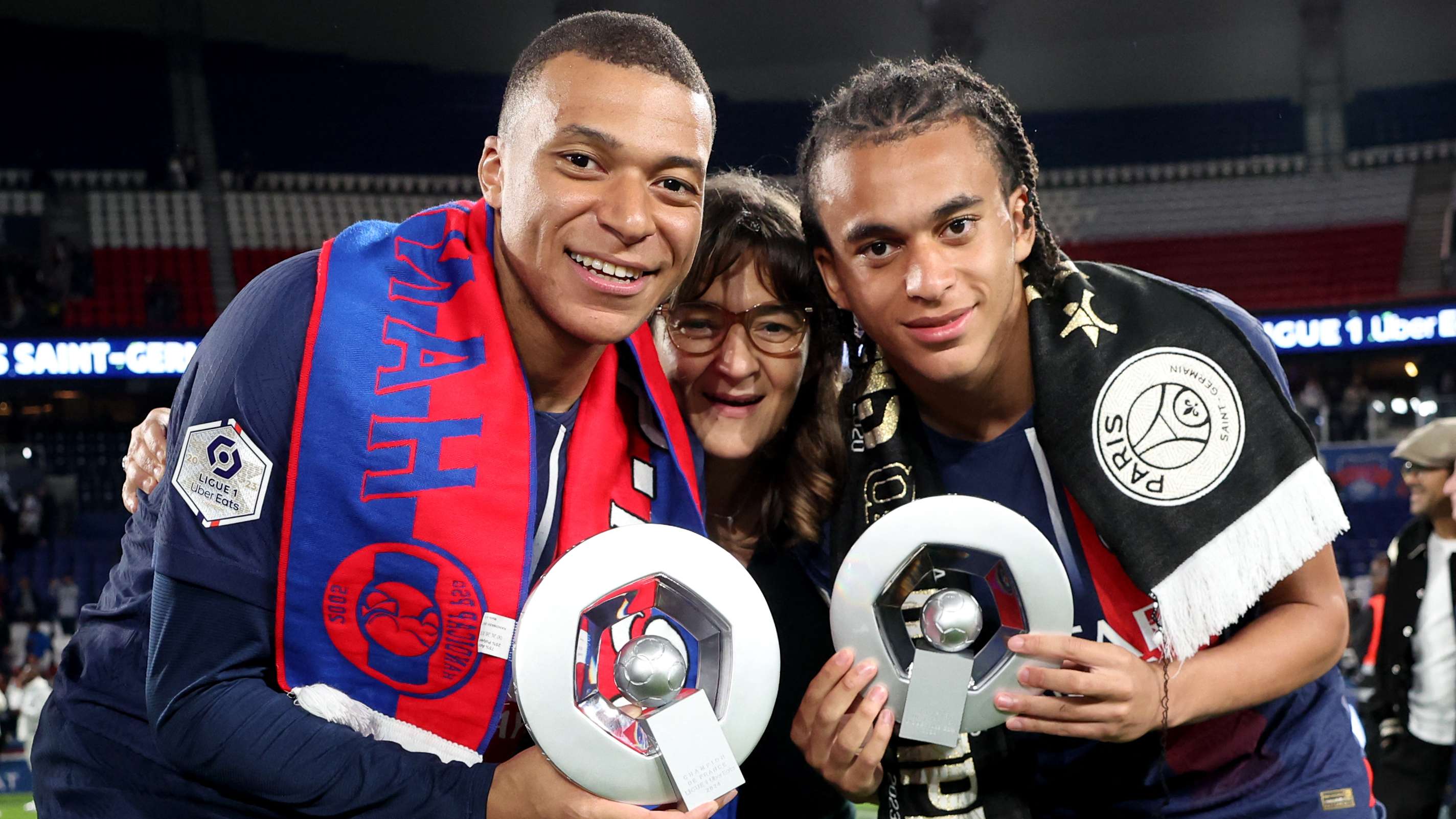 年轻球员提 年轻球员提